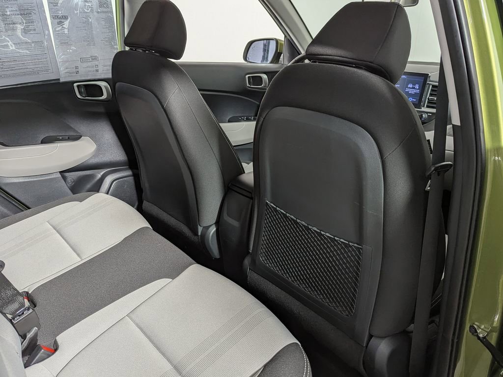 Used 2022 Hyundai Venue SEL w/ Cargo Package FWD image 28