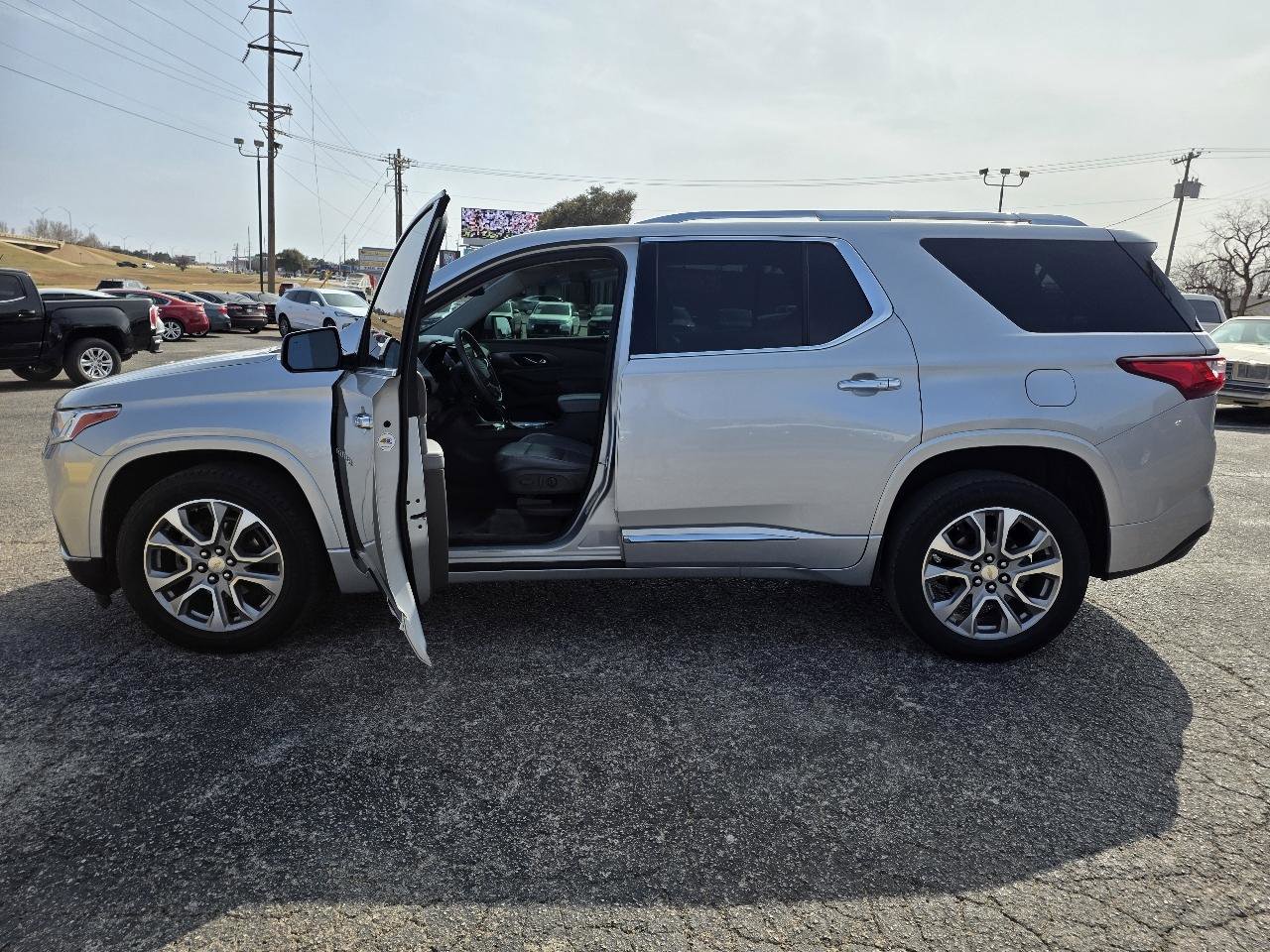Used 2020 Chevrolet Traverse Premier image 9