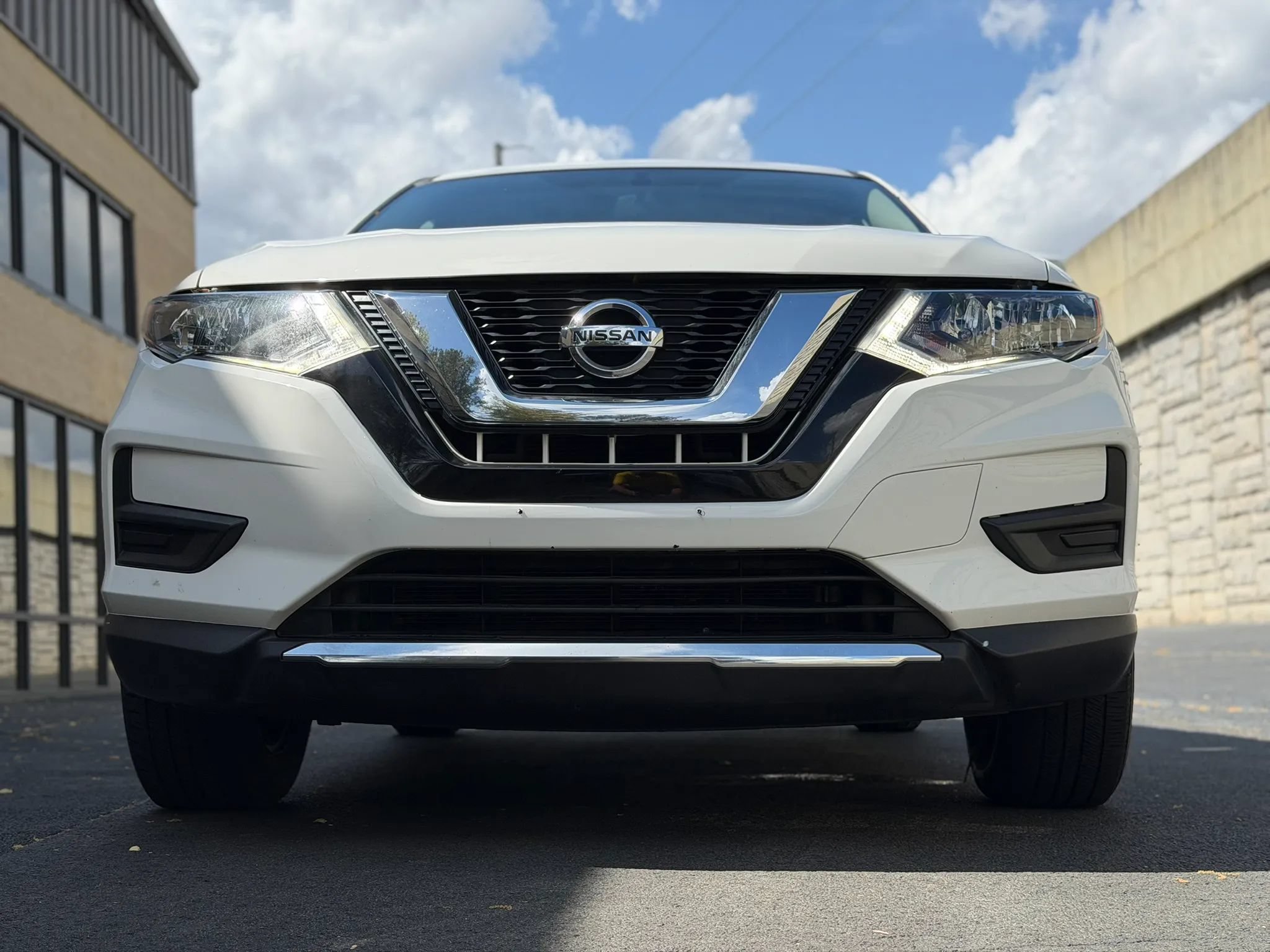 Used 2017 Nissan Rogue S AWD/4WD image 38