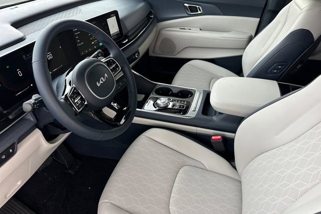 New 2026 Kia Carnival EX image 11