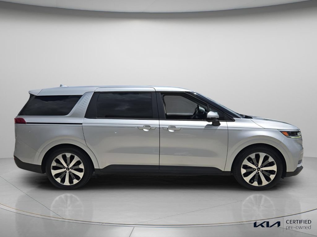 Certified 2022 Kia Carnival LX FWD image 4