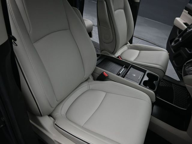 Certified 2025 Honda Odyssey Touring image 24