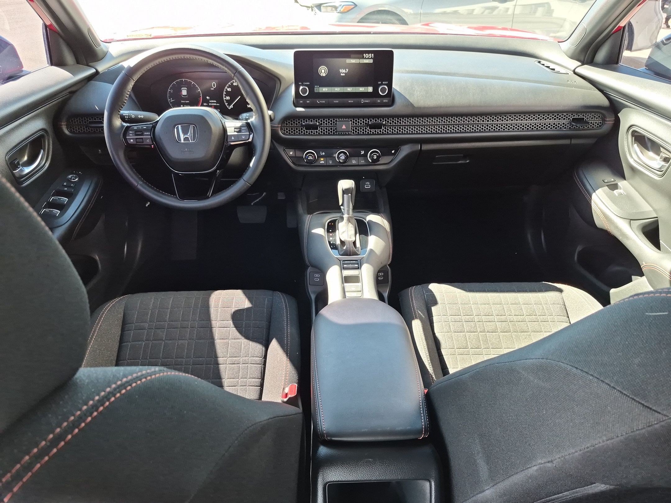 Certified 2025 Honda HR-V Sport image 29