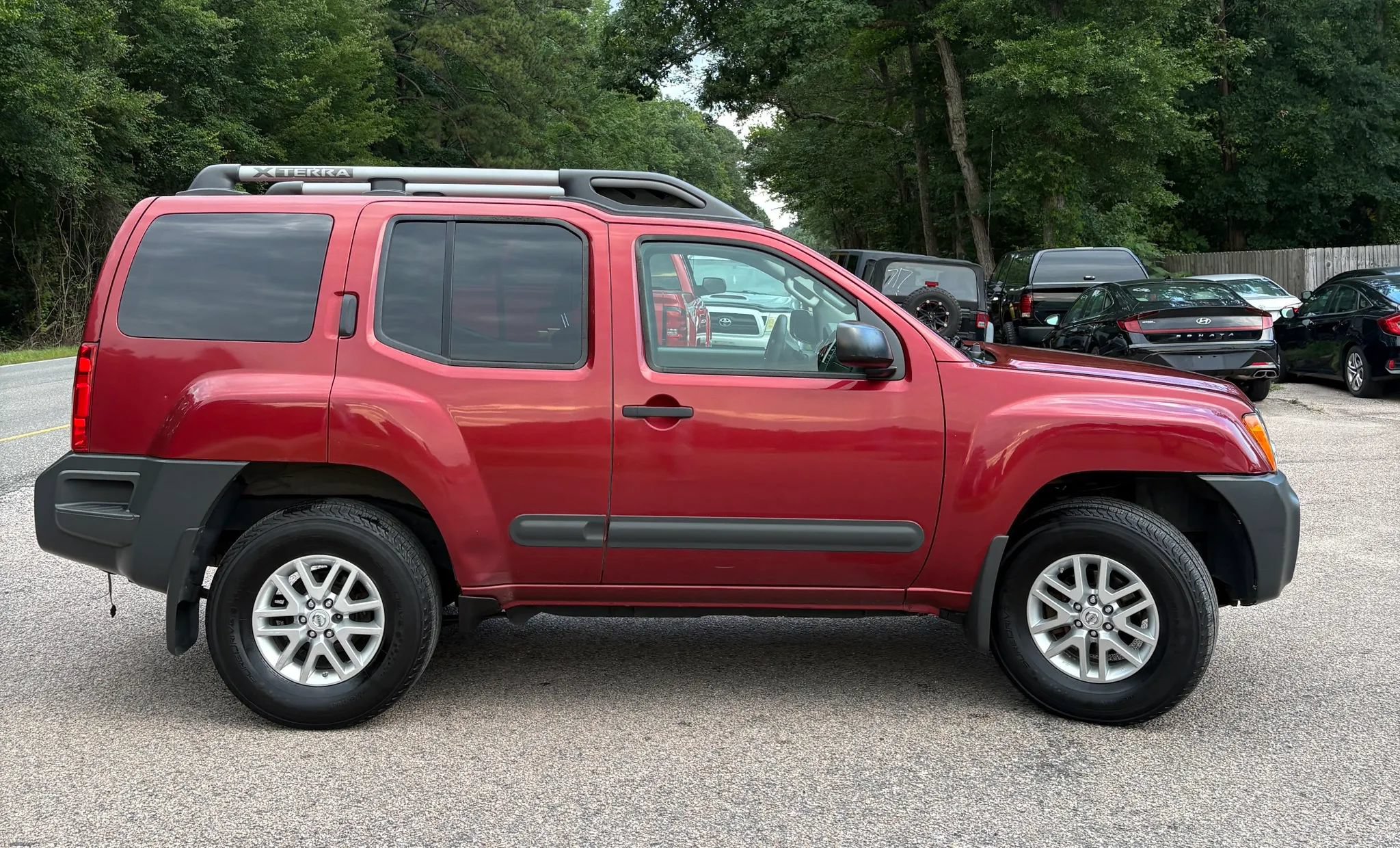 Used 2014 Nissan Xterra S AWD/4WD image 8