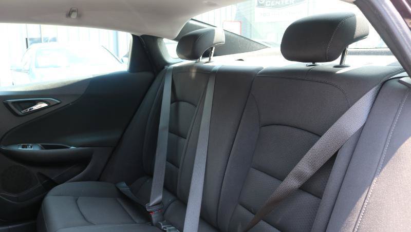 Used 2020 Chevrolet Malibu LS FWD image 17