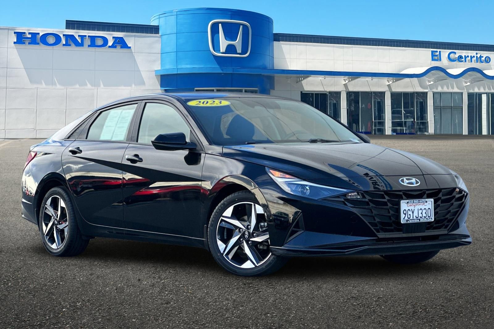 Used 2023 Hyundai Elantra SEL w/ Convenience Package