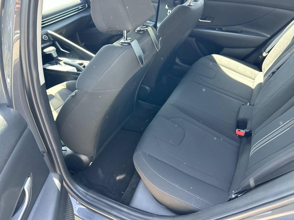 Certified 2023 Hyundai Elantra SEL FWD image 16