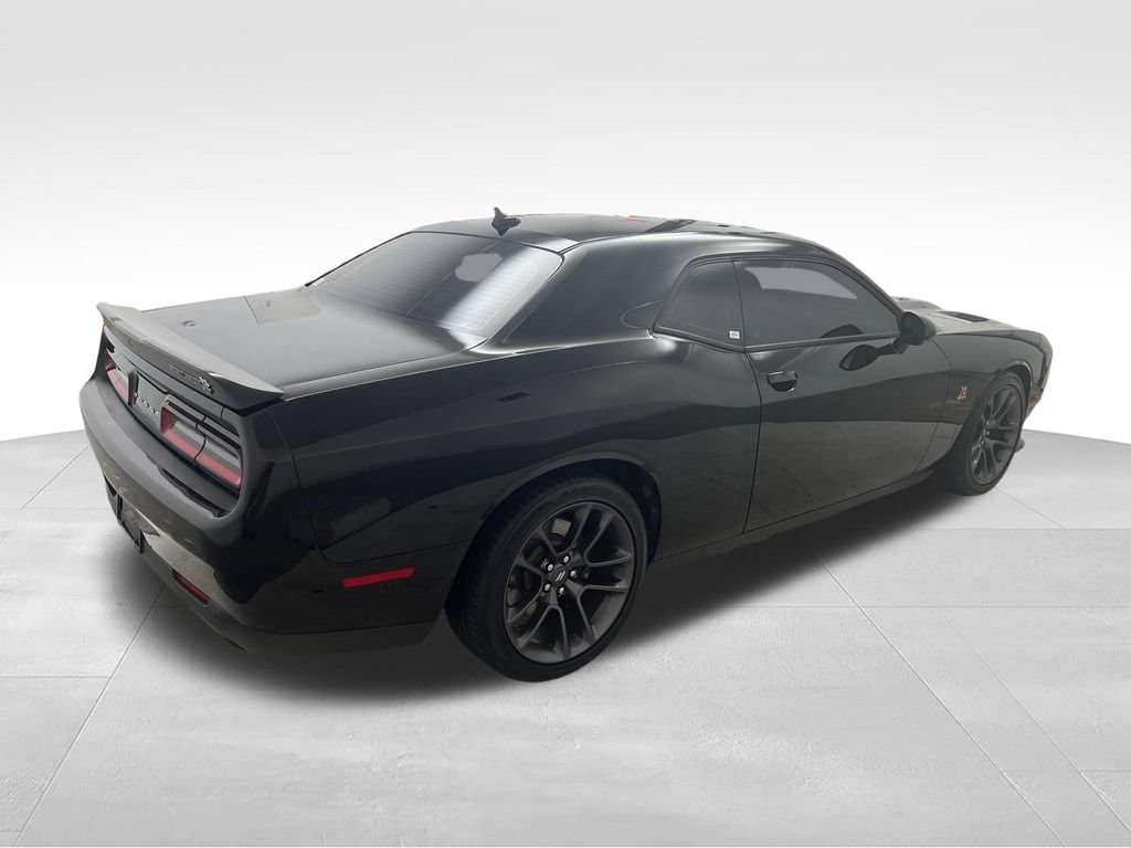 Used 2023 Dodge Challenger R/T Scat Pack RWD image 5