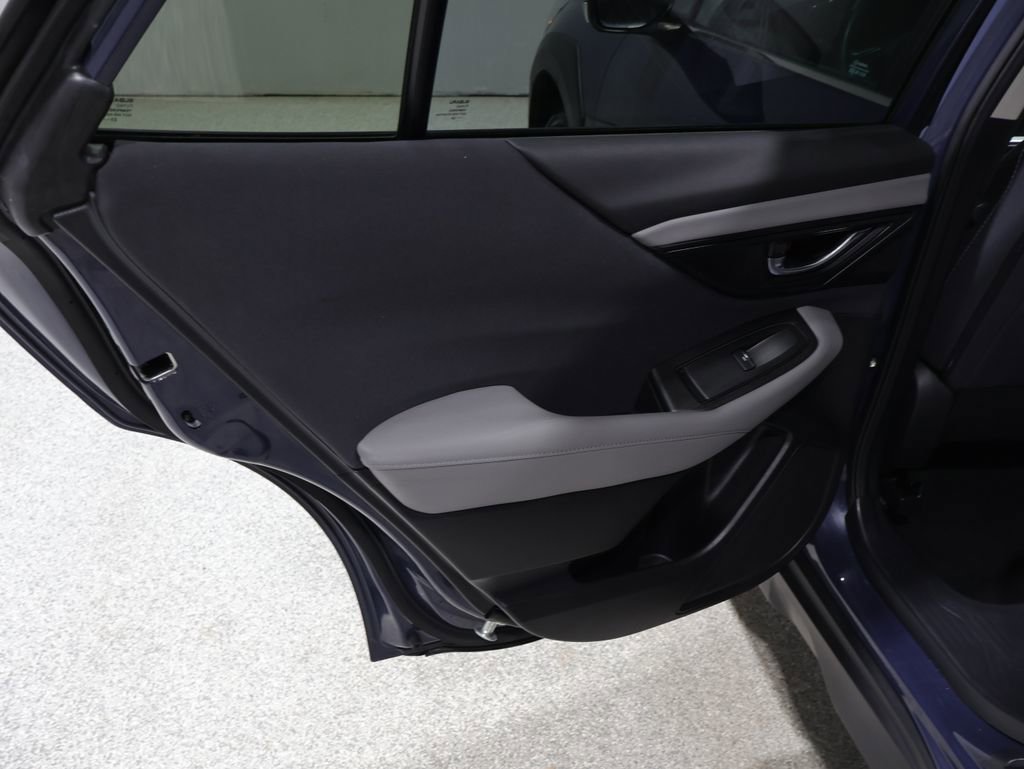 Used 2024 Subaru Outback Premium AWD/4WD image 19