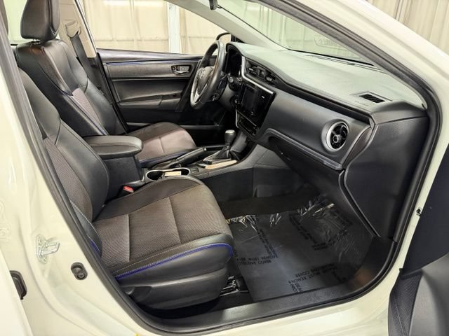 Used 2017 Toyota Corolla SE w/ Carpet Mat Package (TMS) FWD image 7