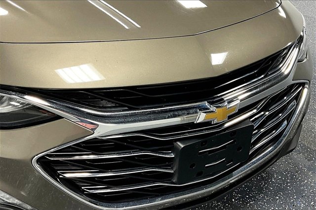 Used 2020 Chevrolet Malibu LT image 28