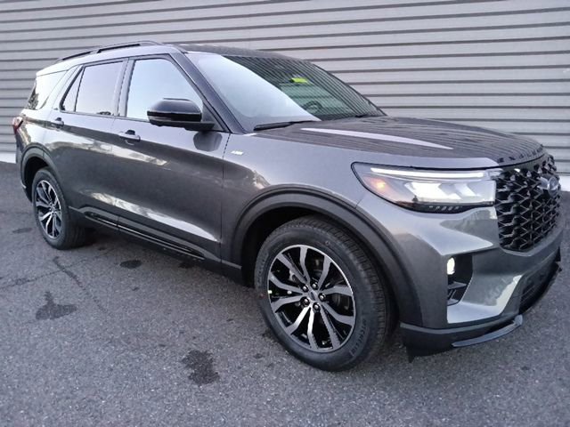New 2026 Ford Explorer ST-Line w/ Premium Package
