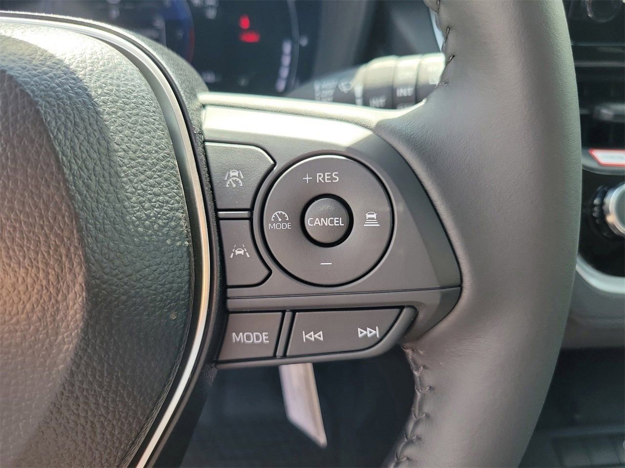 New 2026 Toyota Corolla Cross LE FWD image 19