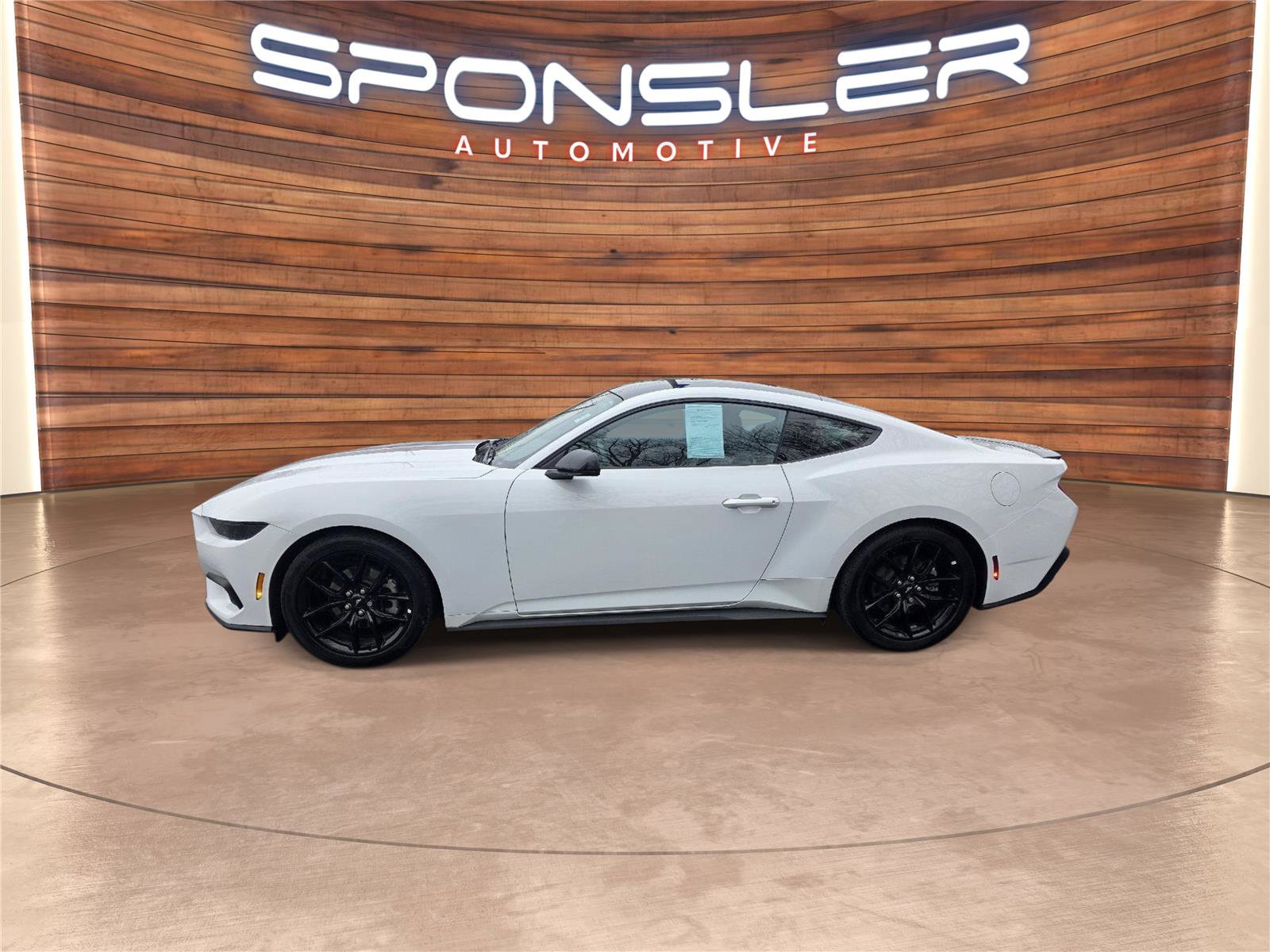 Used 2025 Ford Mustang Premium image 2