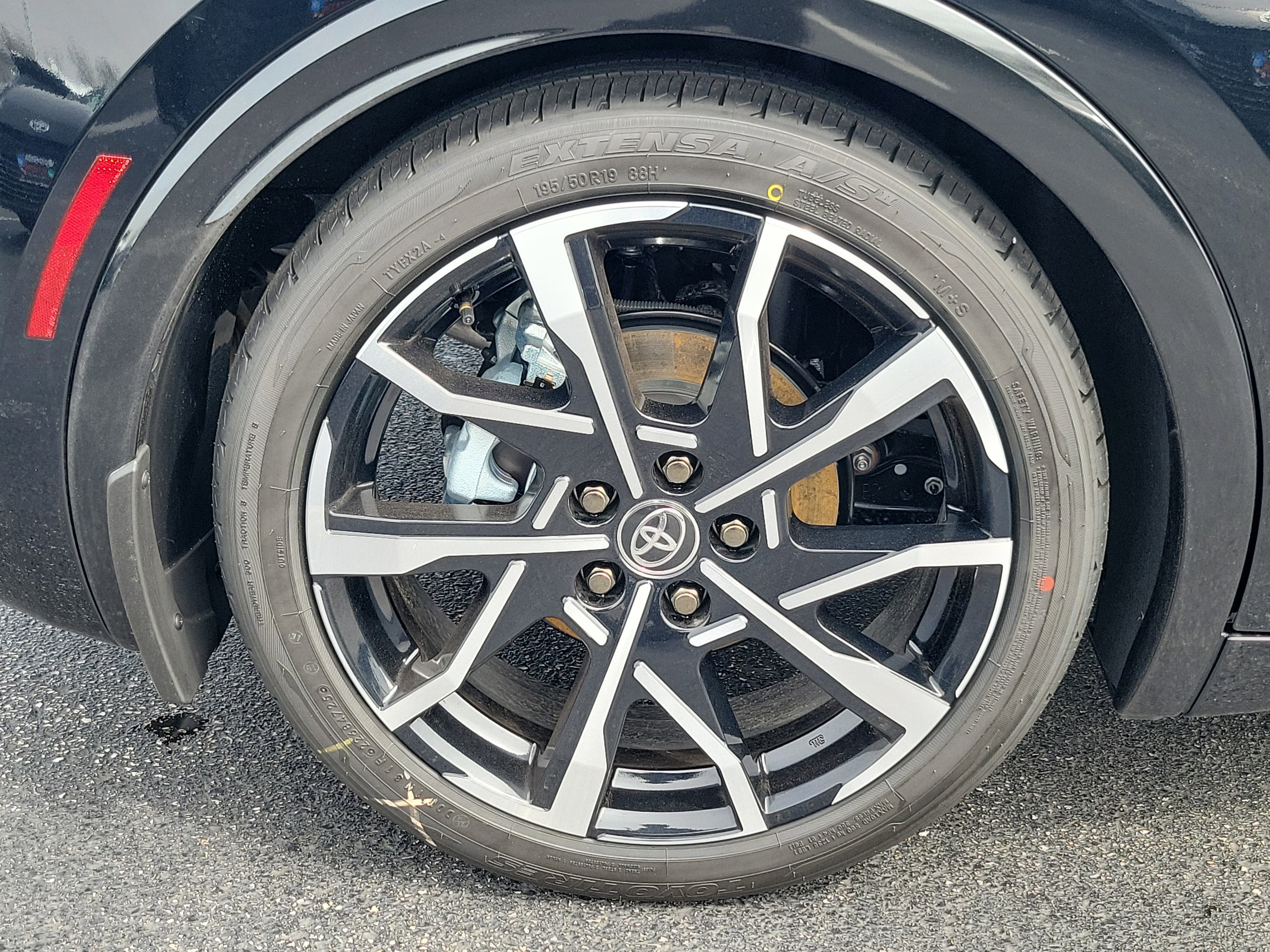 New 2026 Toyota Prius Plug-In Hybrid image 5