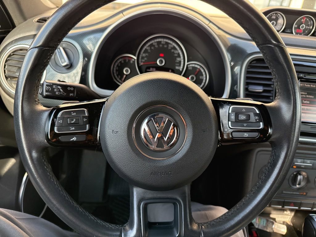 Used 2014 Volkswagen Beetle R-Line image 10