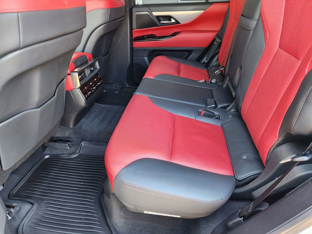 Used 2024 Lexus LX 600 F Sport image 30