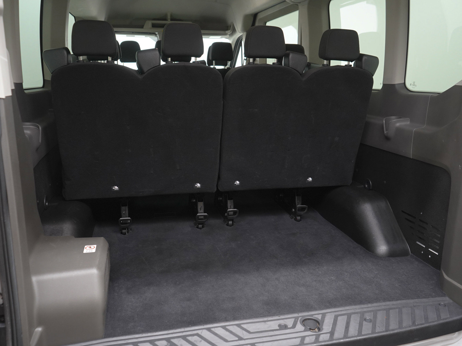 Used 2024 Ford Transit 350 XLT image 10