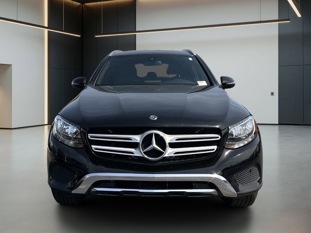 Used 2019 Mercedes-Benz GLC 300 4MATIC image 4