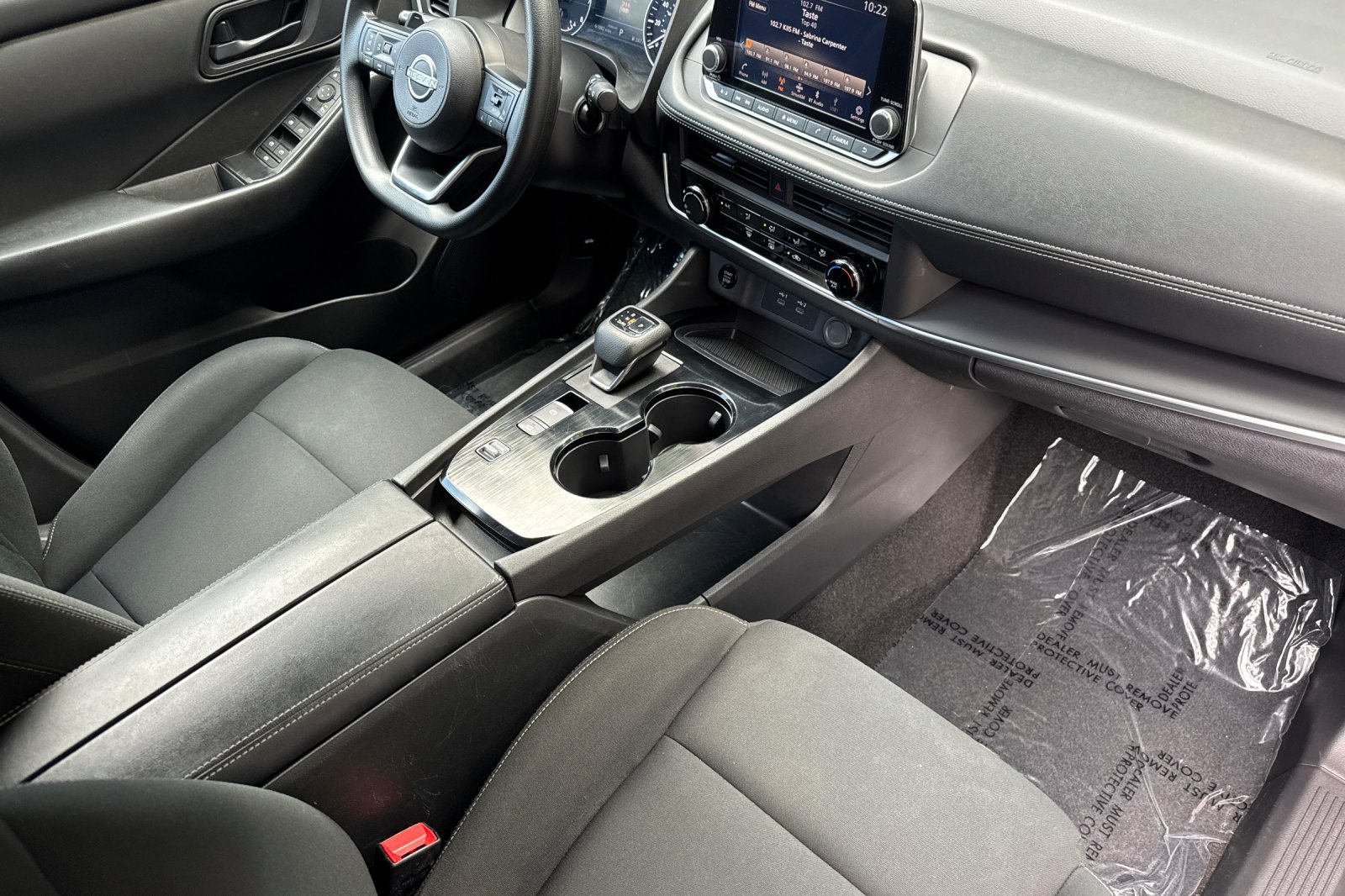 Used 2024 Nissan Rogue S FWD image 17