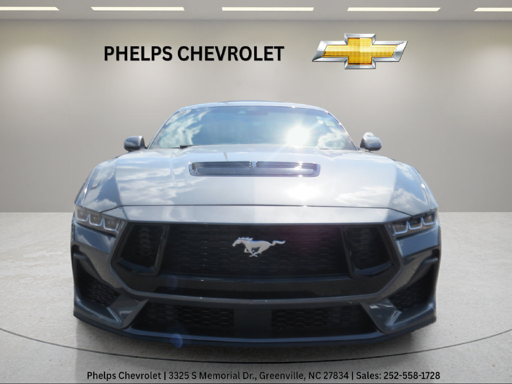 Used 2024 Ford Mustang GT RWD image 4