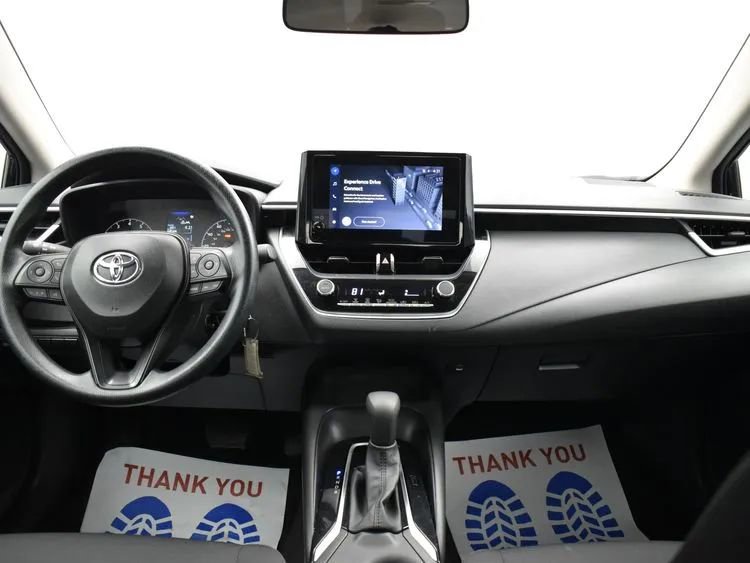 Used 2025 Toyota Corolla LE image 18
