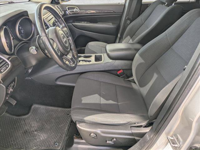 Used 2011 Jeep Grand Cherokee Laredo AWD/4WD image 14
