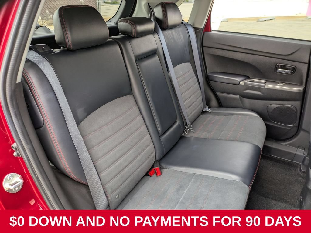 Used 2025 Mitsubishi Outlander Sport SE AWD/4WD image 27