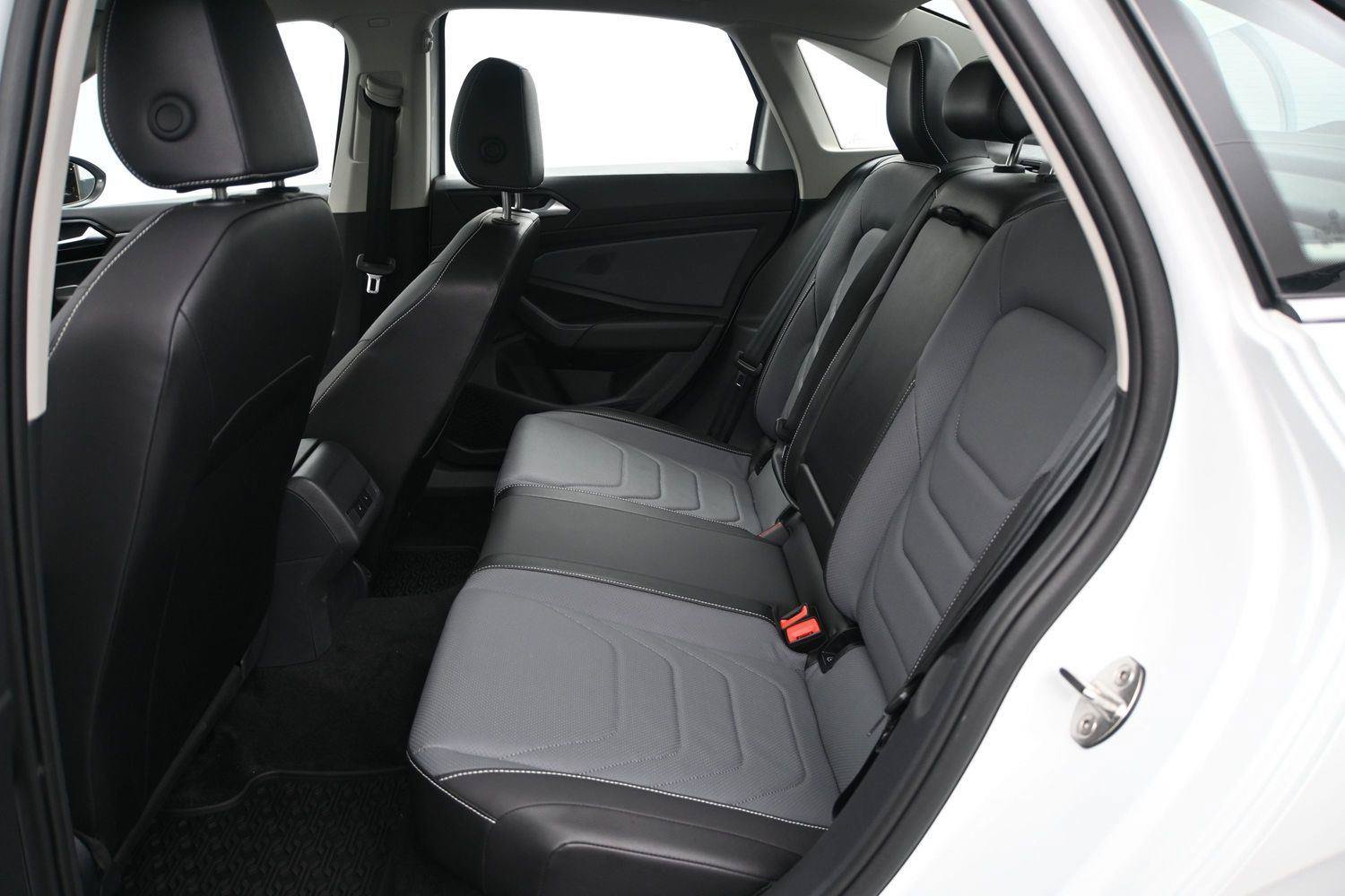 Certified 2026 Volkswagen Jetta SEL FWD image 9