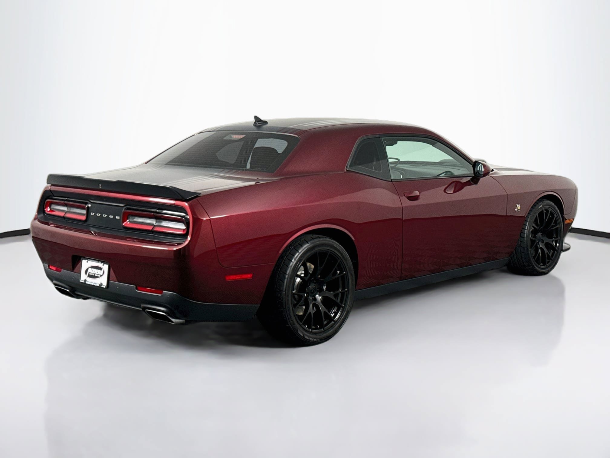 Used 2017 Dodge Challenger R/T Scat Pack RWD image 15