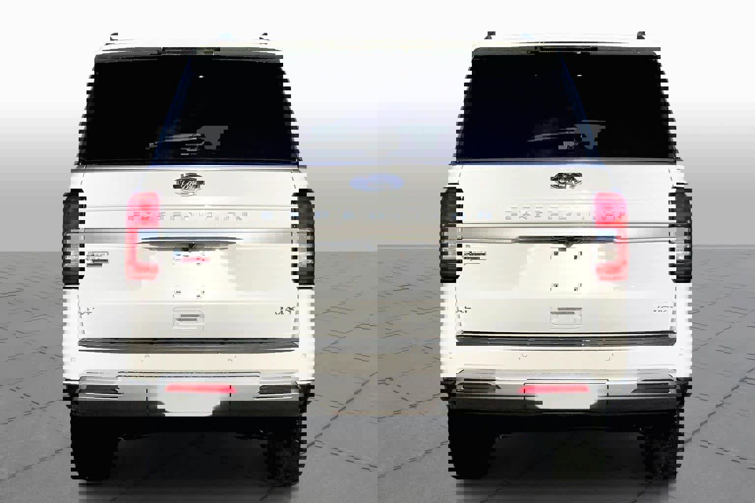 Certified 2023 Ford Expedition Max XLT image 5