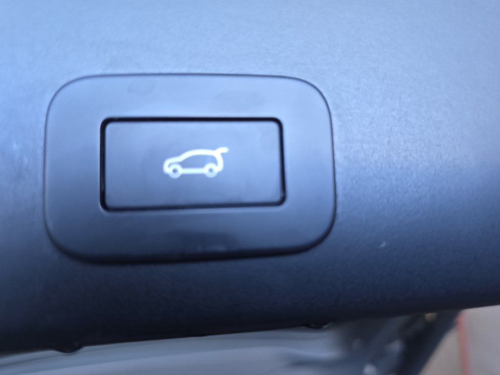 Certified 2024 Land Rover Range Rover Evoque Dynamic SE AWD/4WD image 16