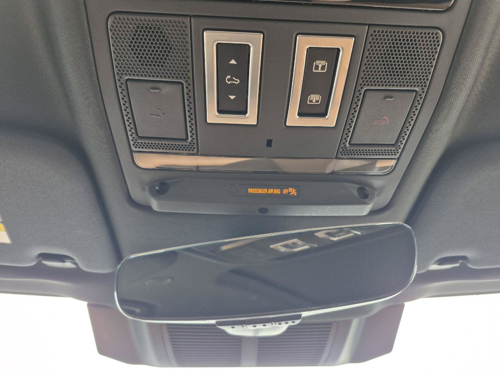 Used 2023 Land Rover Defender 90 S AWD/4WD image 5