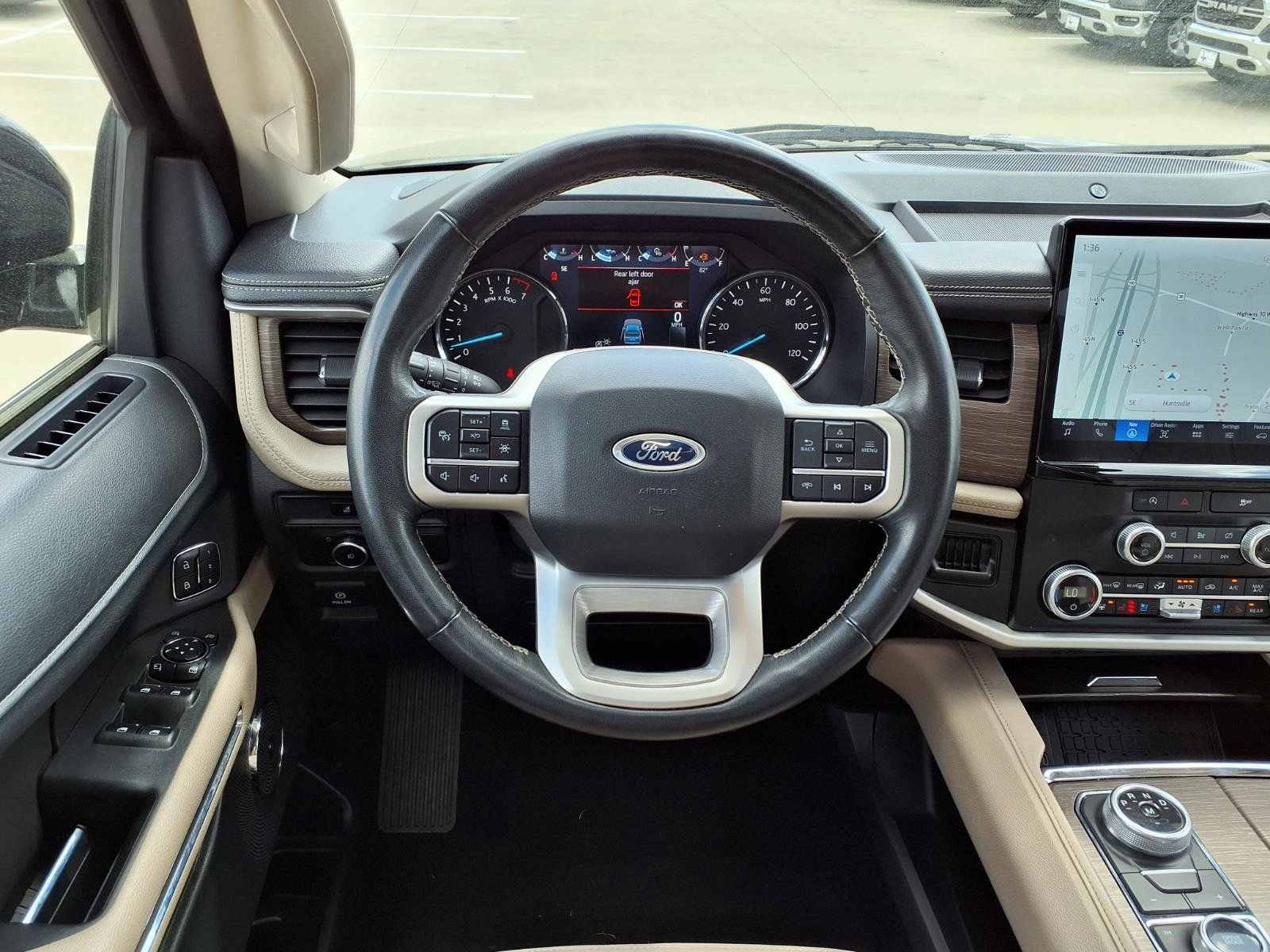 Used 2024 Ford Expedition Limited AWD/4WD image 15