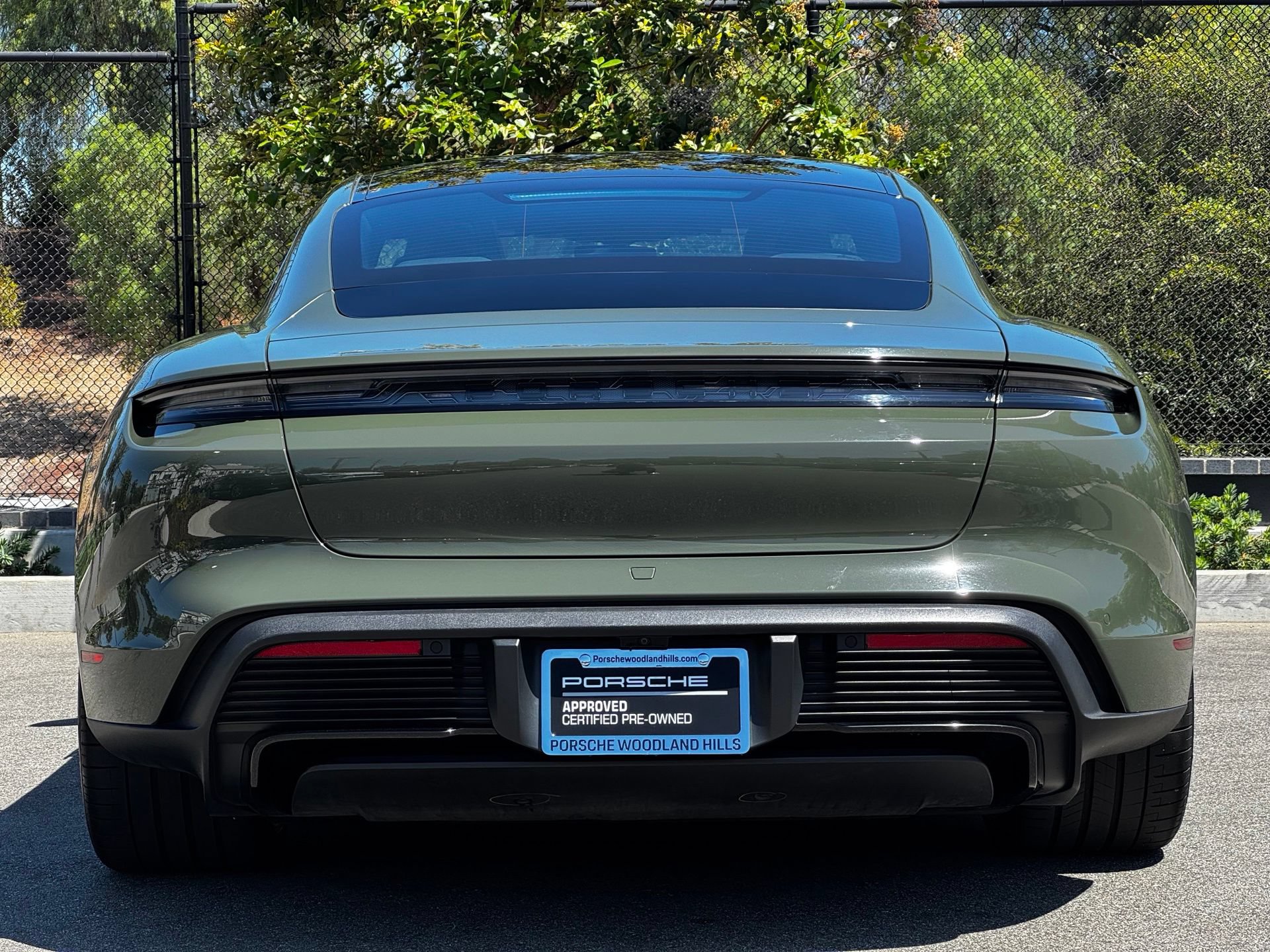 Certified 2022 Porsche Taycan Turbo S w/ Premium Package AWD/4WD image 8