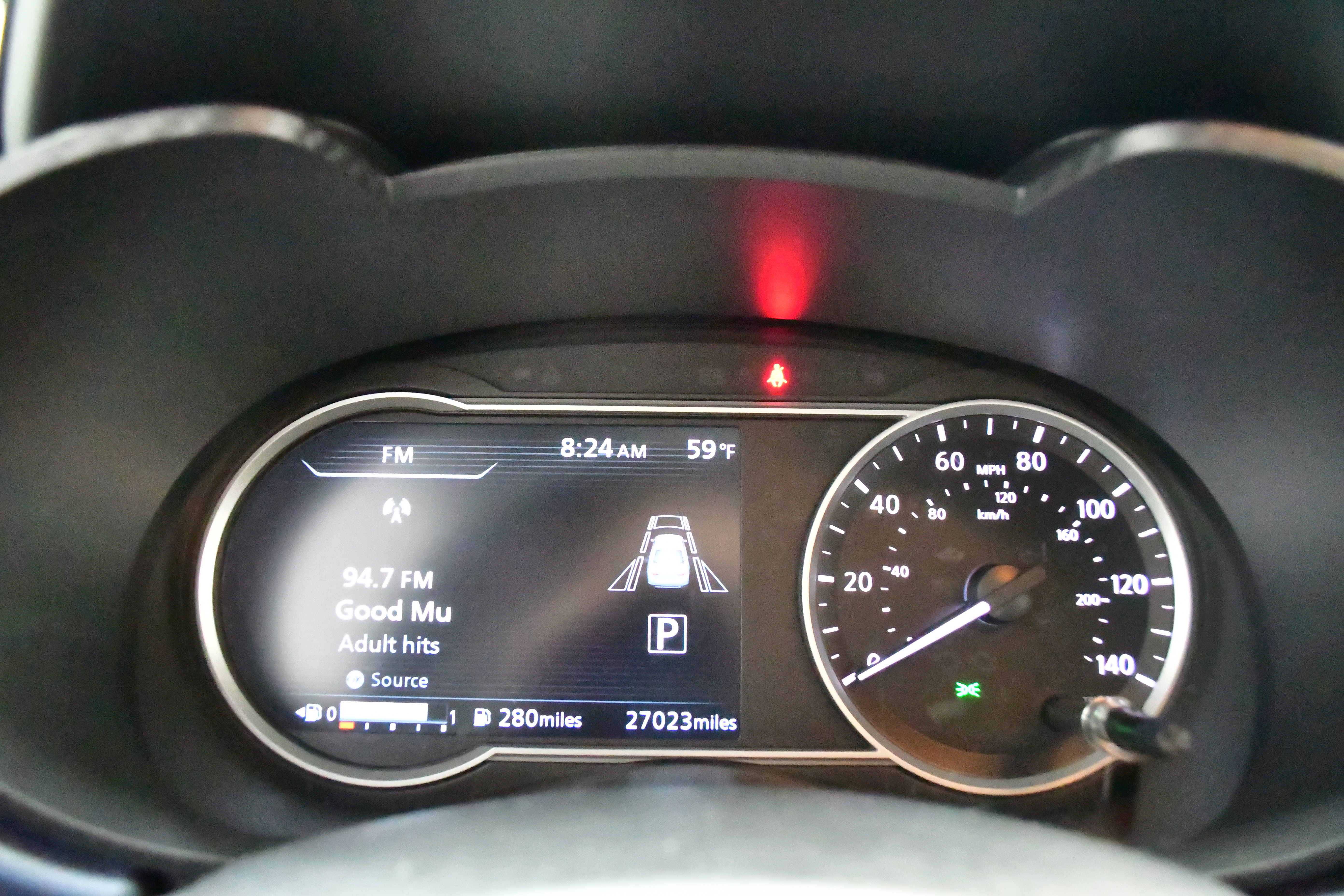 Used 2025 Nissan Versa SV image 31