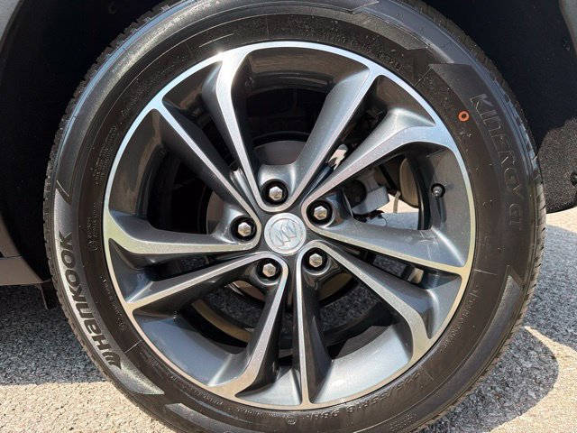 Used 2022 Buick Encore GX Select FWD image 11