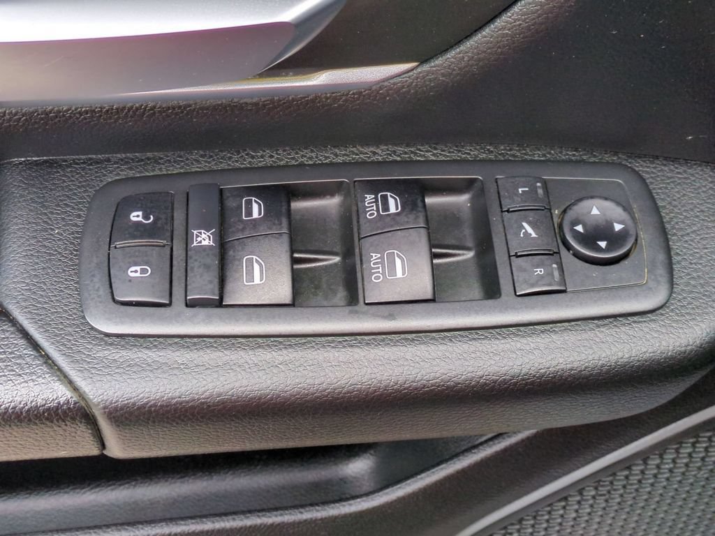 Used 2019 RAM 1500 Big Horn AWD/4WD image 15