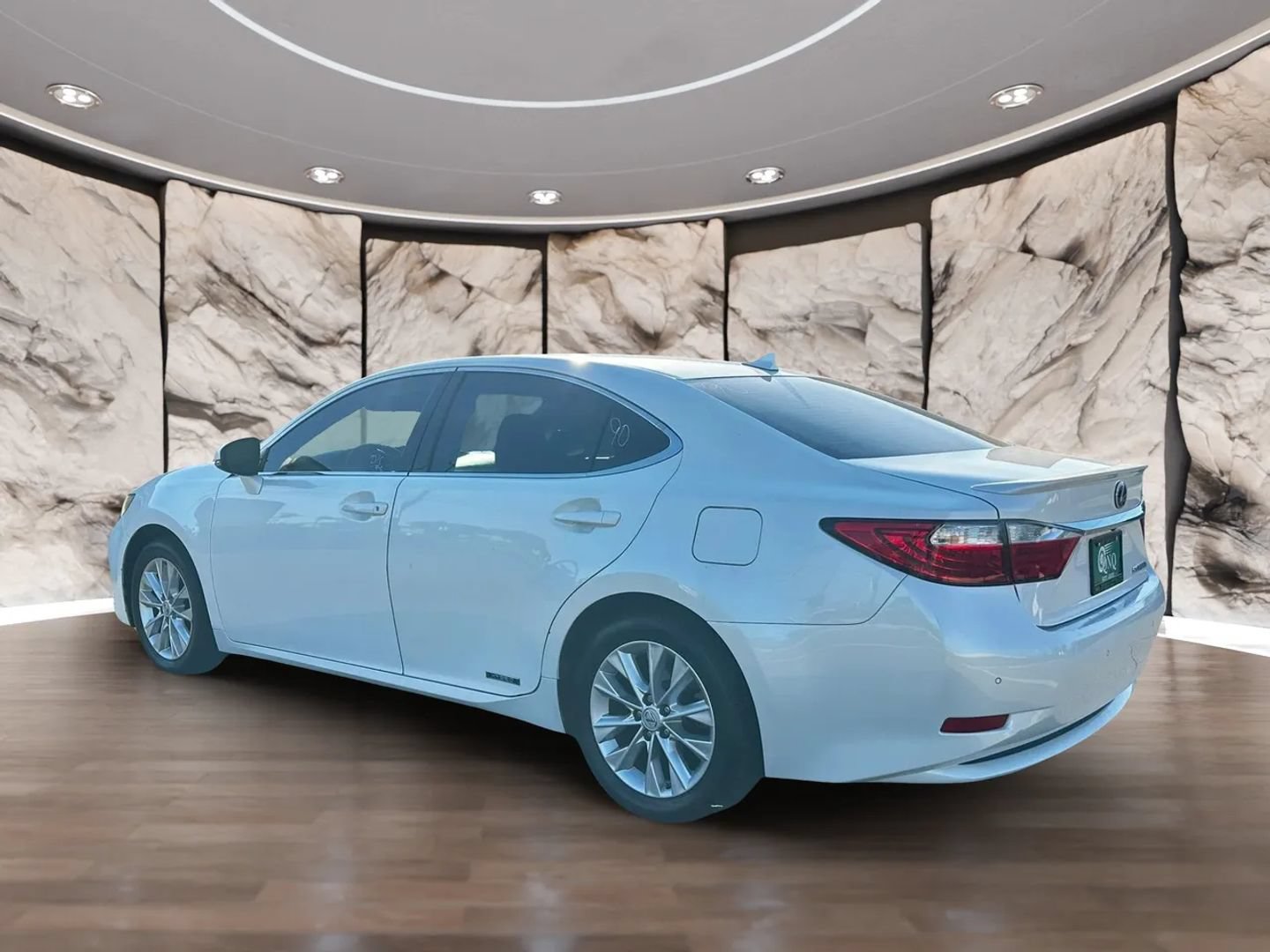 Used 2013 Lexus ES 300h w/ Luxury Pkg FWD image 9