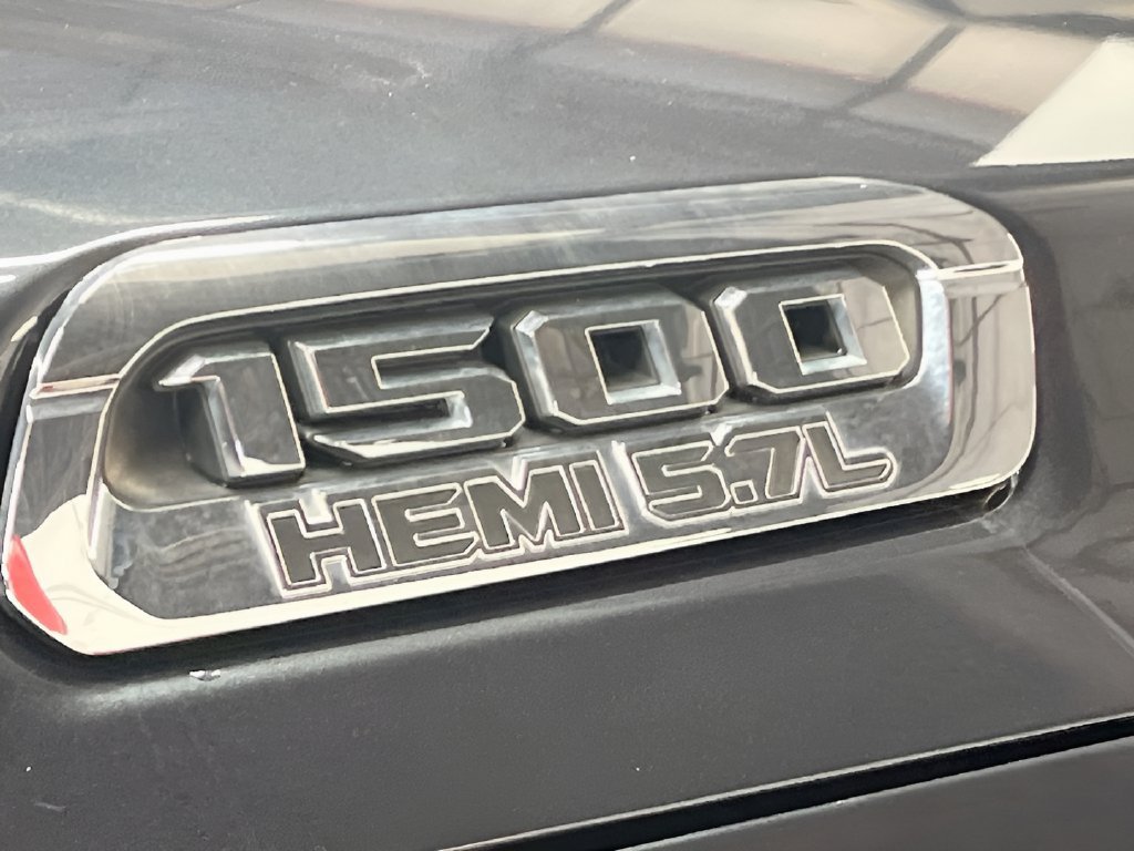 Used 2021 RAM 1500 Laramie AWD/4WD image 32