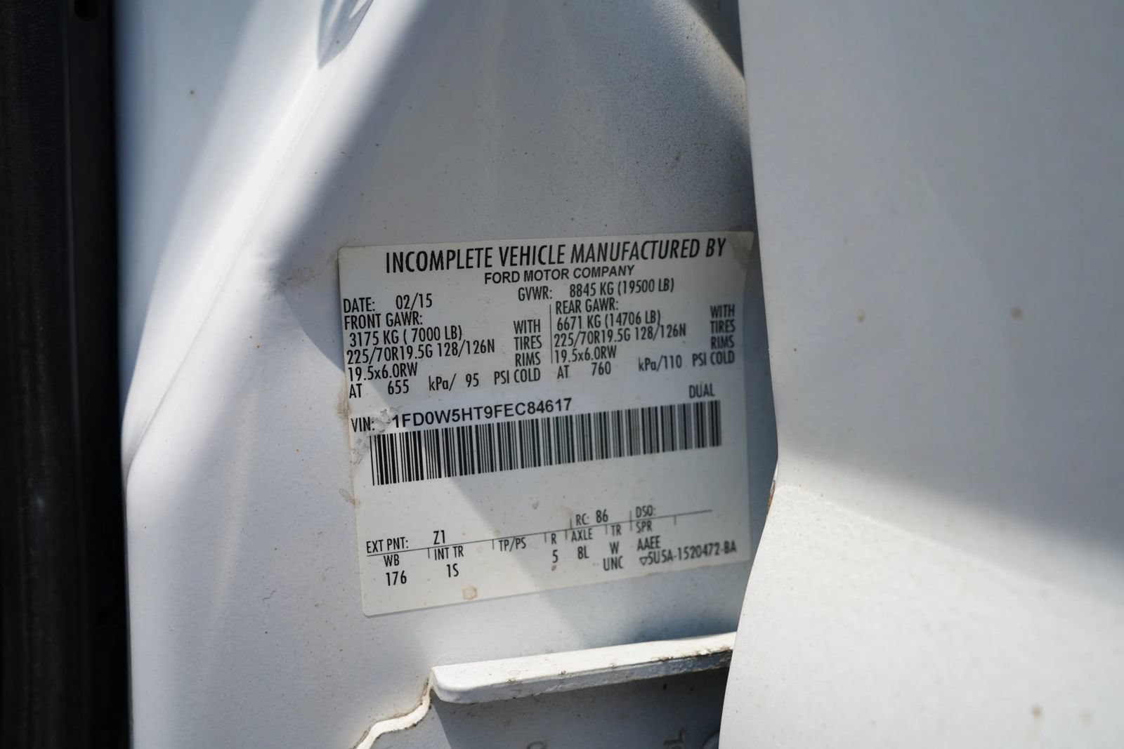 Used 2015 Ford F550 4x4 Crew Cab Super Duty image 35