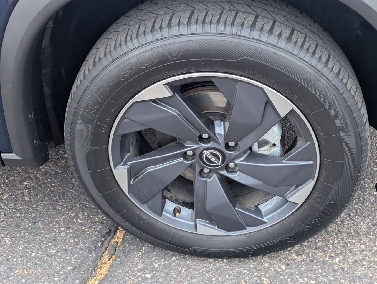 Certified 2025 Nissan Rogue SV FWD image 10