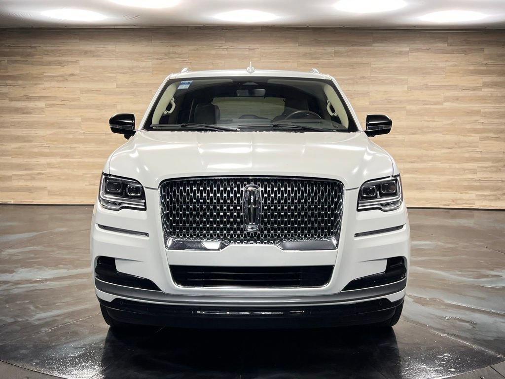 Used 2024 Lincoln Navigator Reserve AWD/4WD image 7