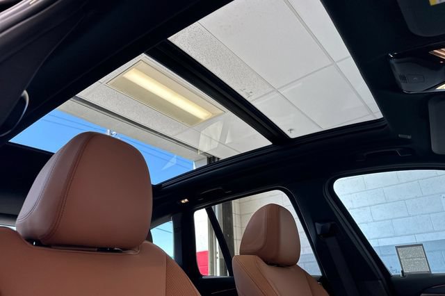 Used 2024 BMW X3 xDrive30i w/ Convenience Package AWD/4WD image 19