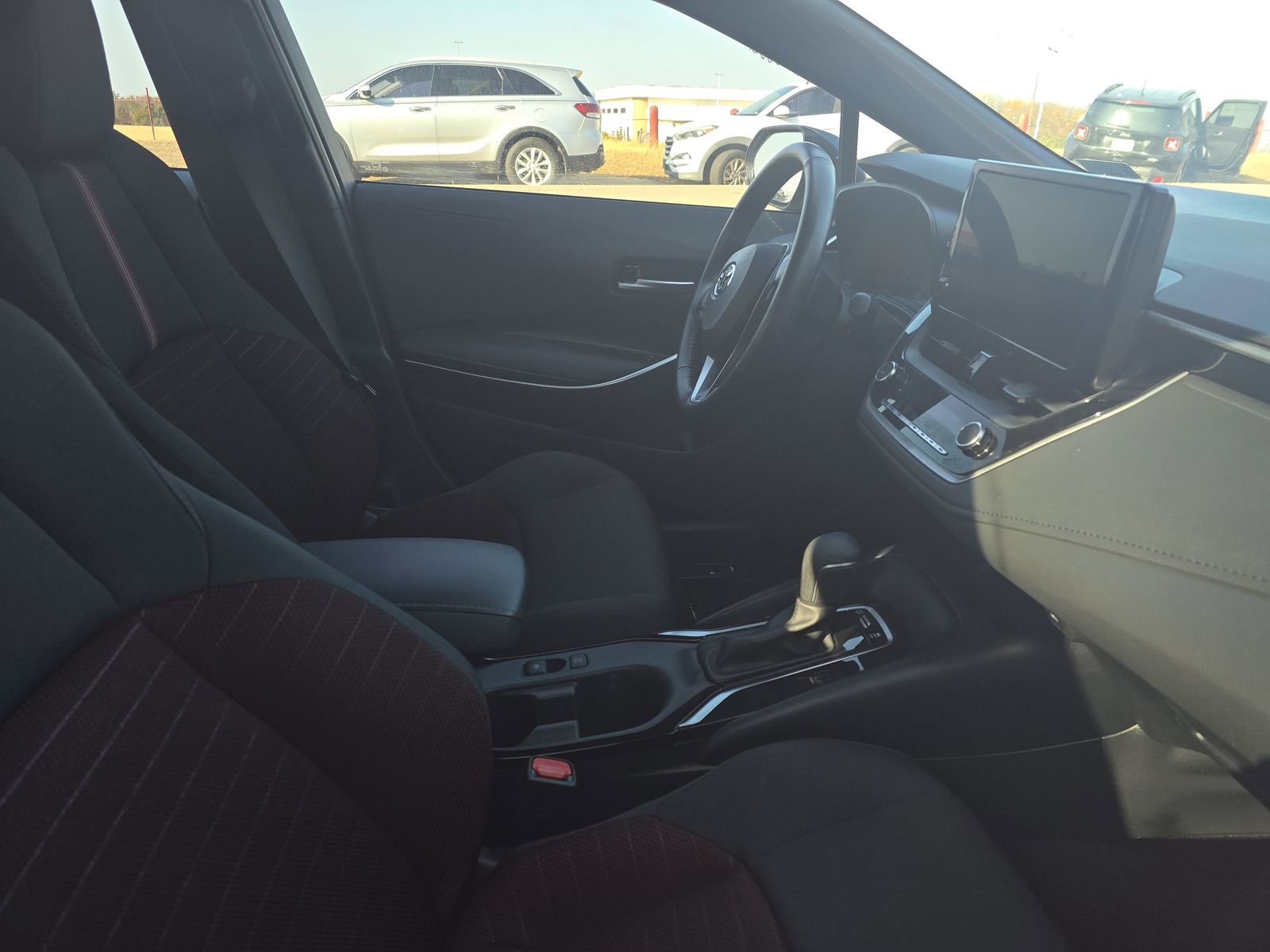 Used 2023 Toyota Corolla SE image 14