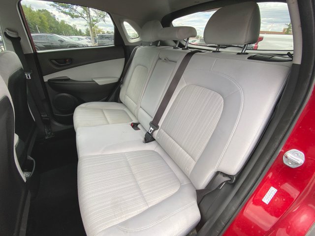 Used 2023 Hyundai Kona SEL AWD/4WD image 23