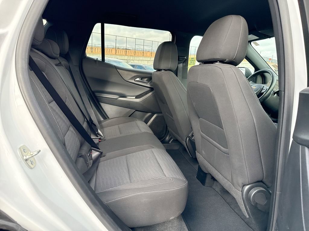 Used 2025 Chevrolet Equinox LT image 27