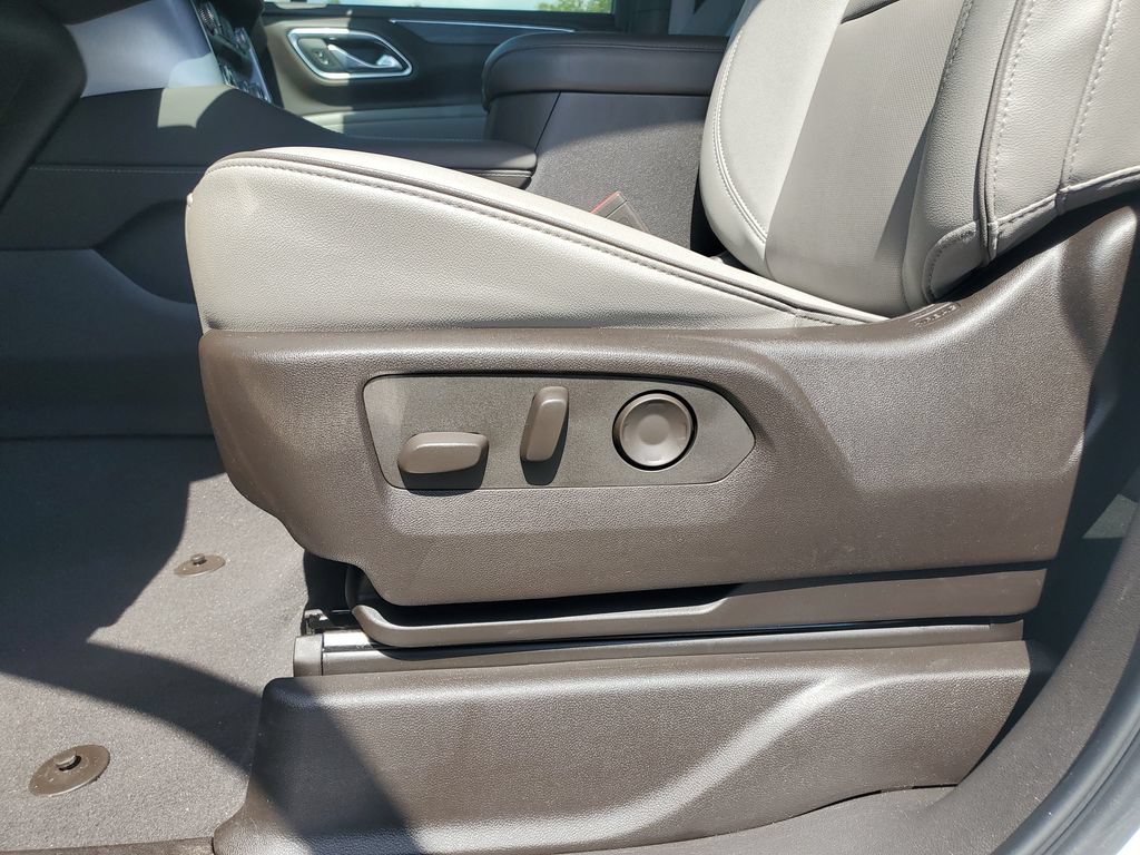 Certified 2023 GMC Yukon SLT w/ SLT Luxury Package RWD image 23