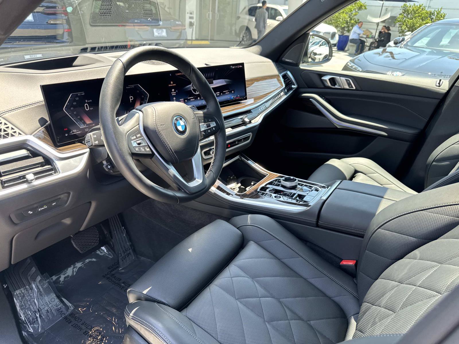 Used 2026 BMW X5 xDrive50e w/ Executive Package AWD/4WD image 16