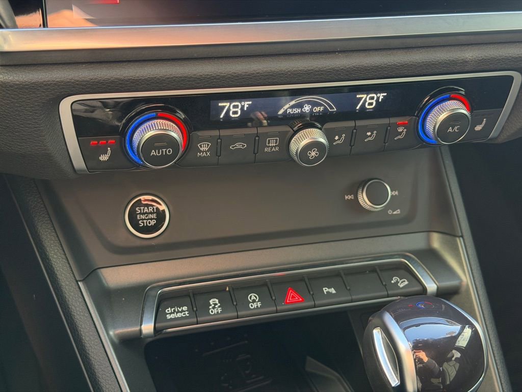 Used 2023 Audi Q3 2.0T Premium Plus image 16